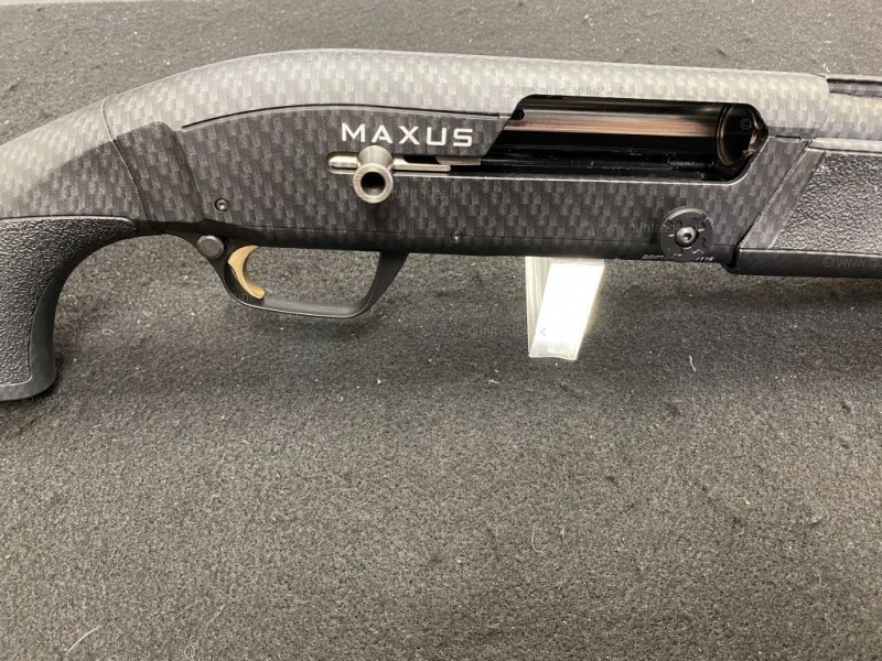 Maxus Sporting Black Carbon - Browning